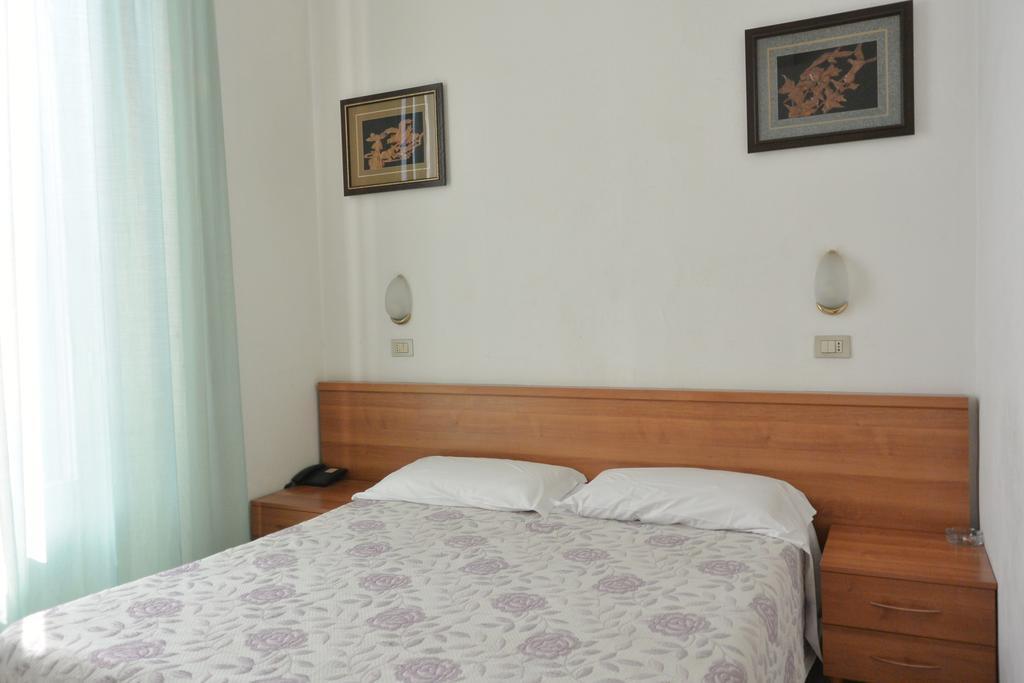 Hotel Oriente Milan Room photo